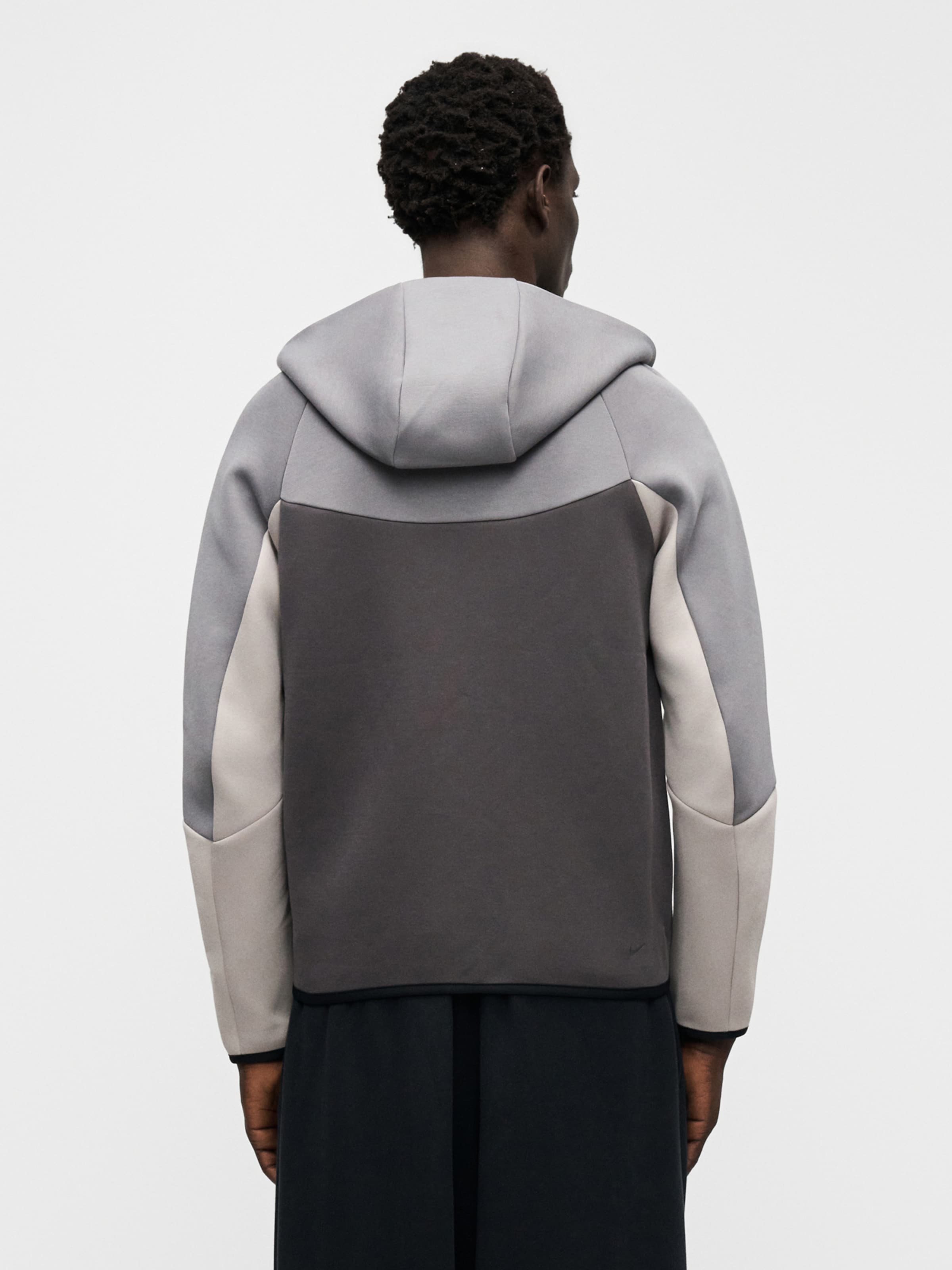 Nike Sportswear Толстовка 'Tech Fleece' в цветах Grey, Anthracite, Light Grey, Dark Grey — фото 4