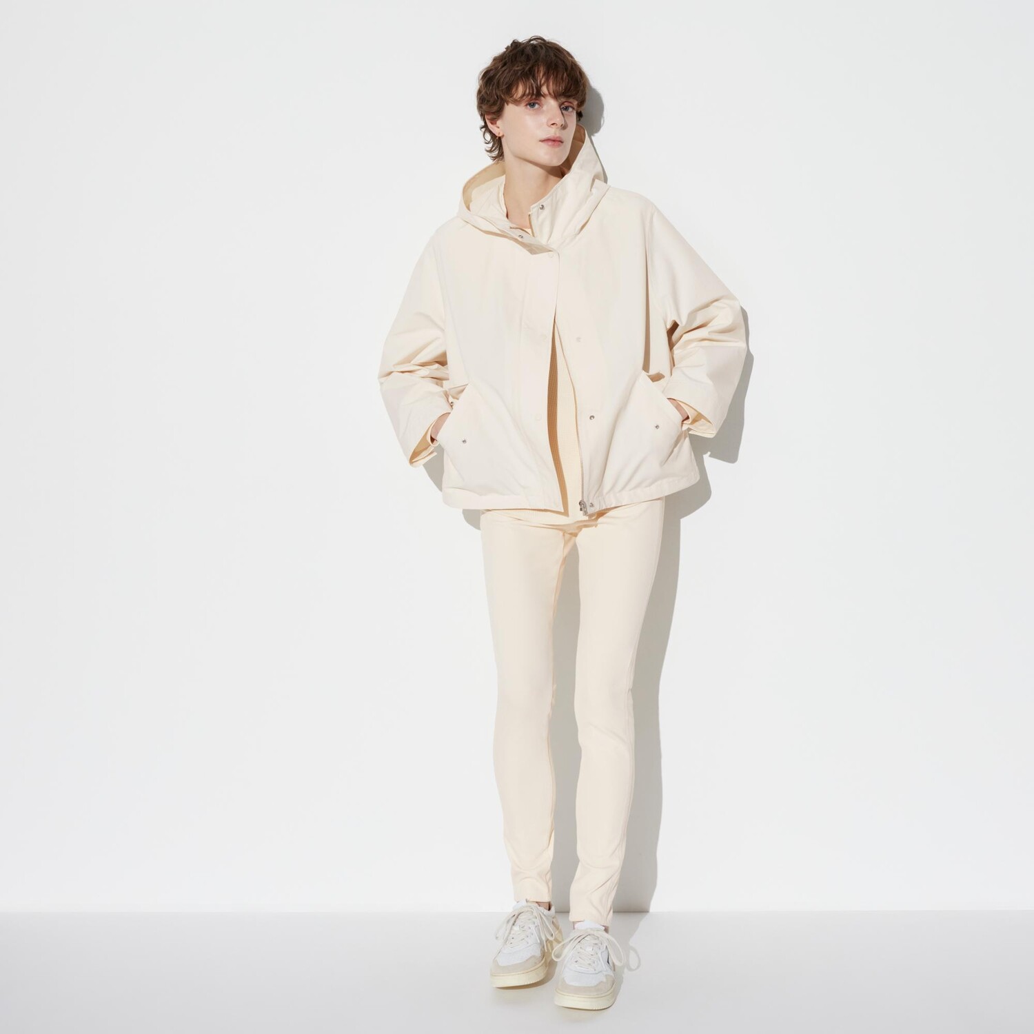 

Брюки-леггинсы UNIQLO ультраэластичные, молочный