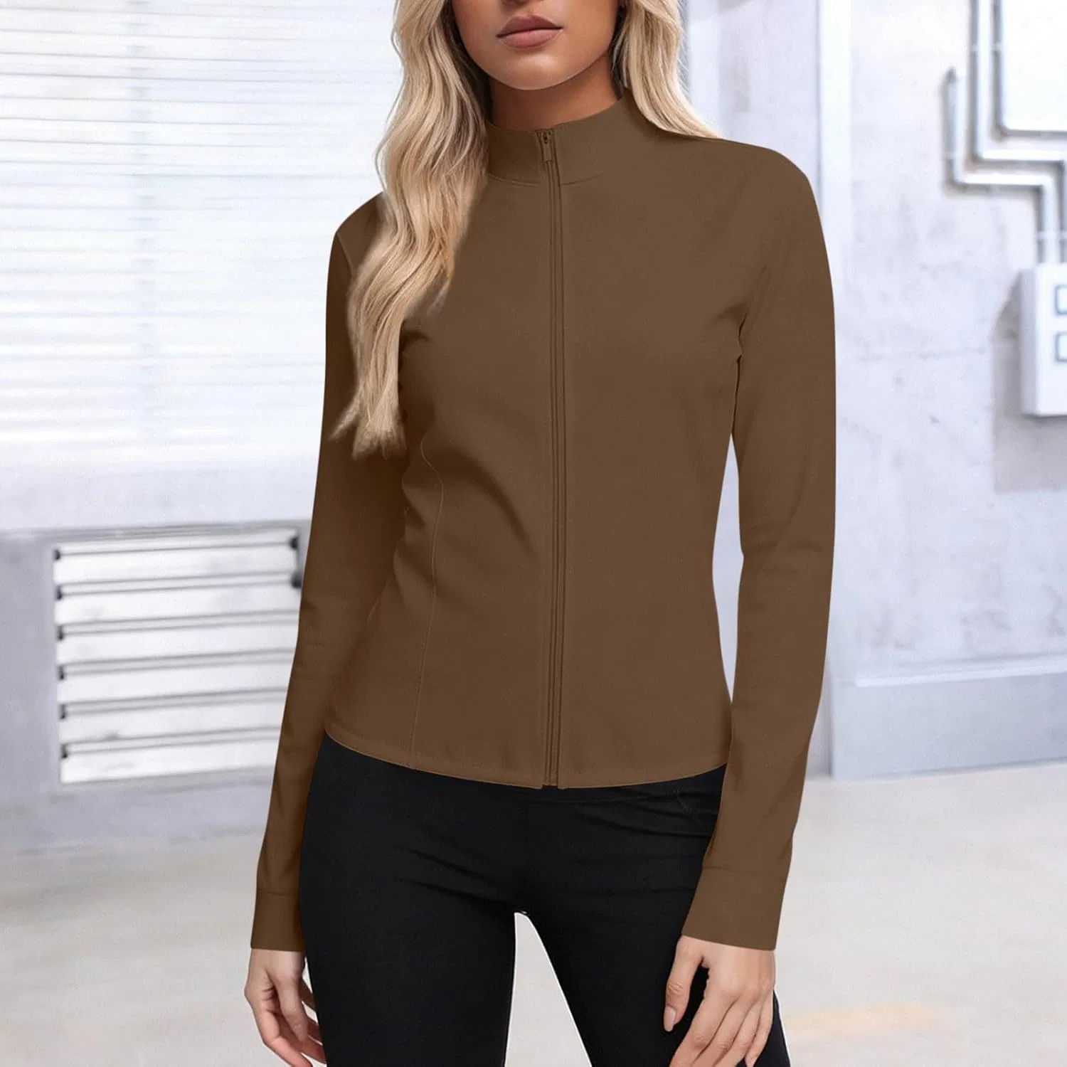 Женская куртка с защитой UPF 50+, легкая, на молнии, бренд Generic, цвет Brown#01 — фото 2