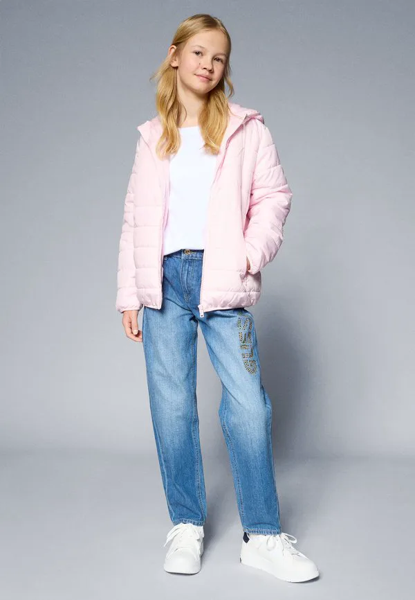 Детская легкая куртка с капюшоном и утеплителем Guess, Ballet Pink — фото 2