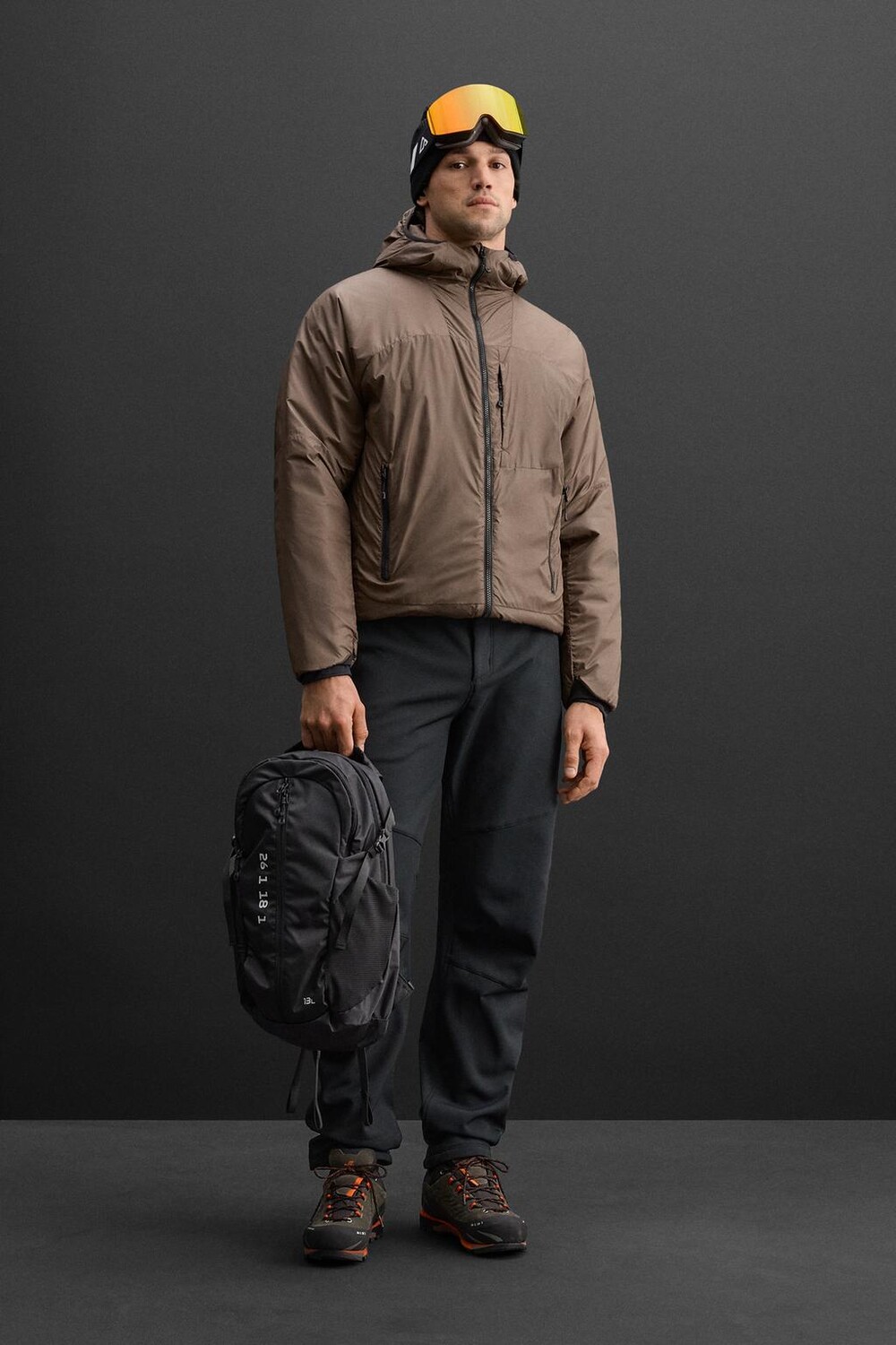 

Куртка среднего слоя стеганая ZARA, цвет Dark tan