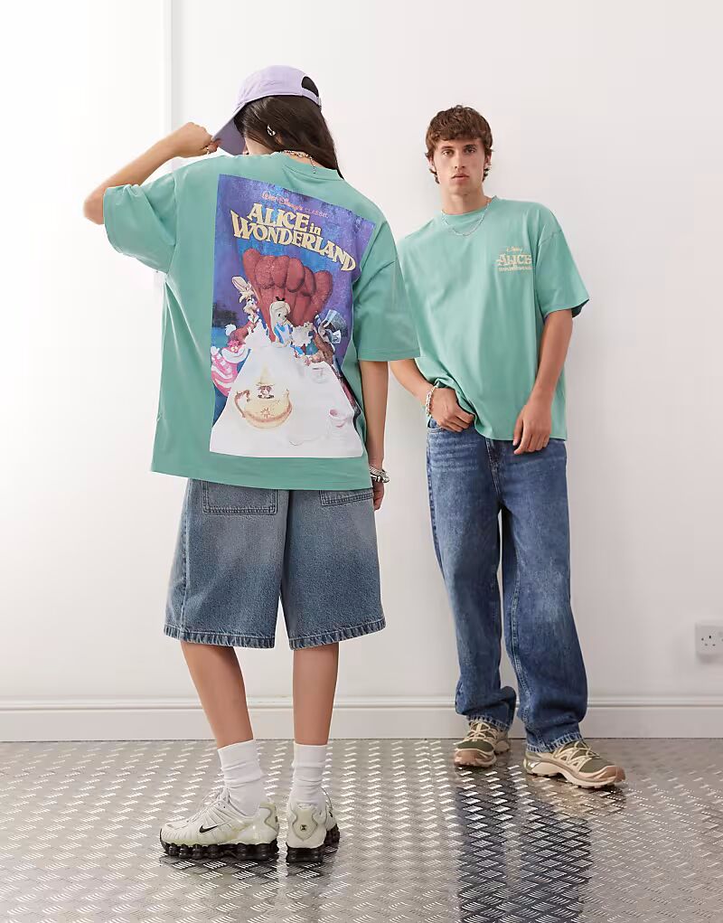 

Футболка унисекс оверсайз ASOS DESIGN Disney с принтом «Алиса в стране чудес» в выцветшем зеленом цвете