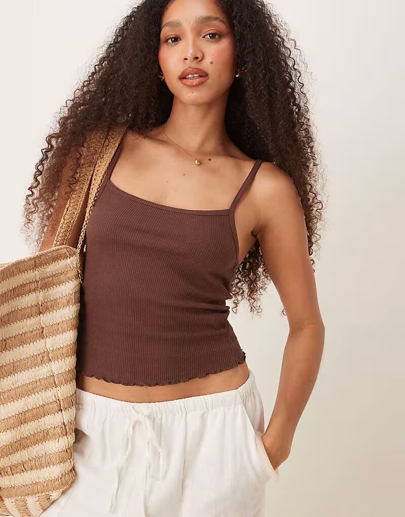 

Топ на бретелях ASOS DESIGN с вафельной каймой цвета «салат» шоколадного цвета