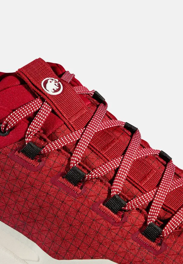 Походные ботинки sertig iii low gtx Mammut, Dark Mammut Red-Moonbeam — фото 4