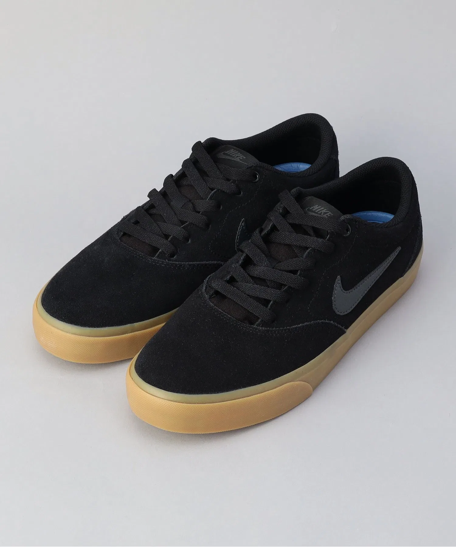 Мужские кроссовки NIKE CHARGE SUEDE из замши бежевые — фото 2