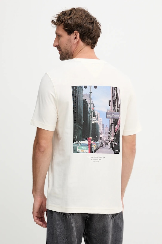 

Хлопковая футболка Tommy Hilfiger, бежевый