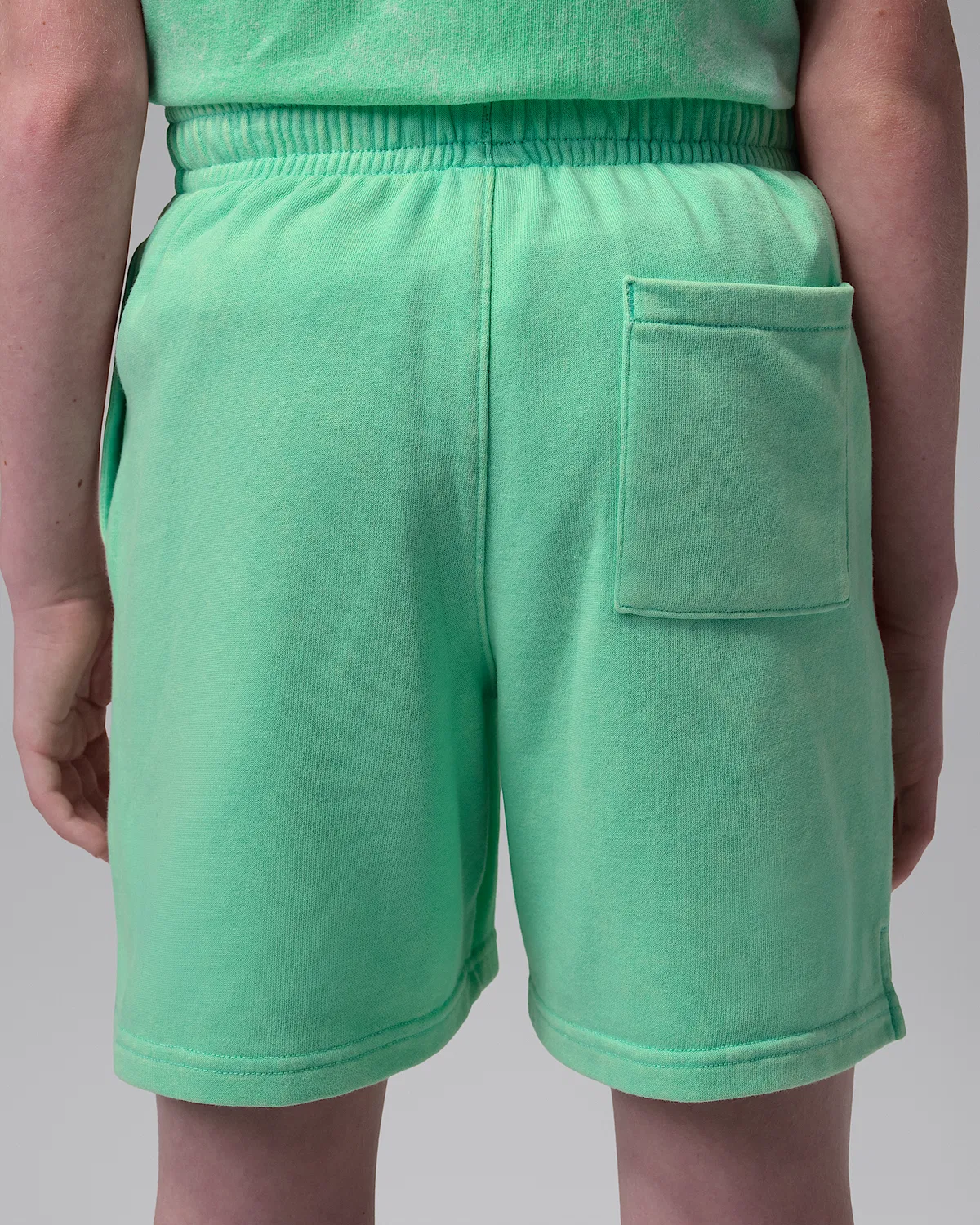 Детские шорты Jordan Big Kids' Brooklyn Washed French Terry, Green Glow — фото 3