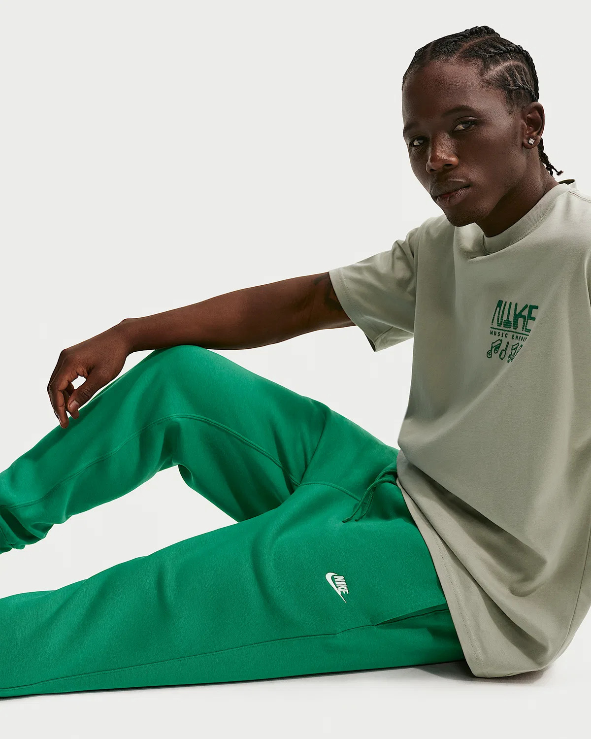 Мужские джоггеры Nike Club, Malachite/Malachite/White — фото 4