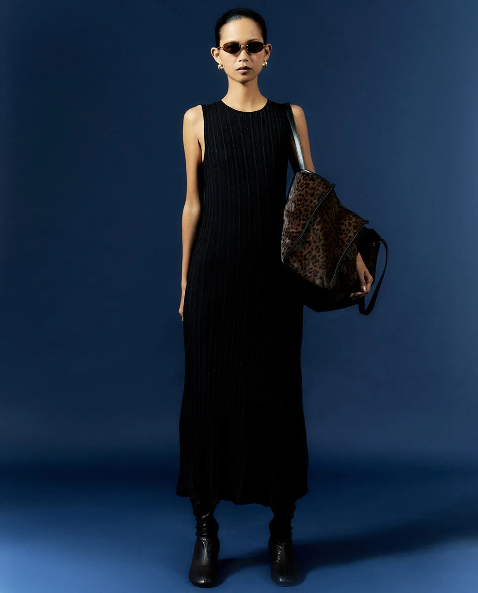 

Длинное платье Sfera, черный