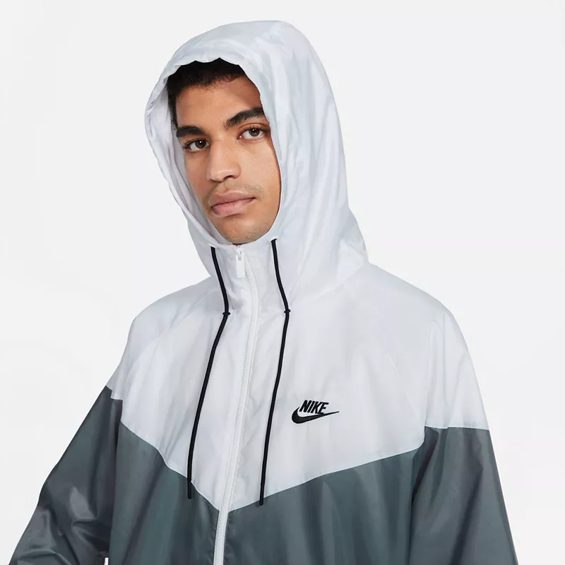 Мужская спортивная куртка с капюшоном Nike Windrunner, серый — фото 4