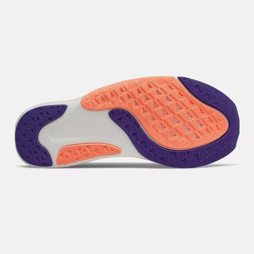 Женские зеленые беговые кроссовки New Balance FuelCell Rebel v2 WFCXLP2 — фото 4