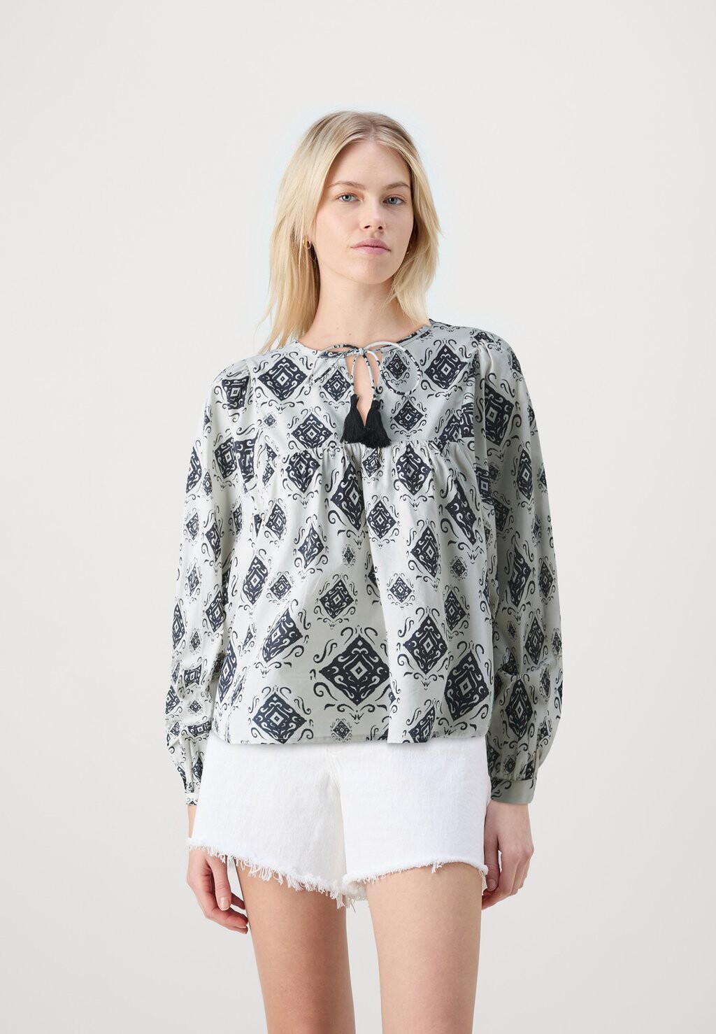 

Блуза JDYELO TASSEL JDY, черный