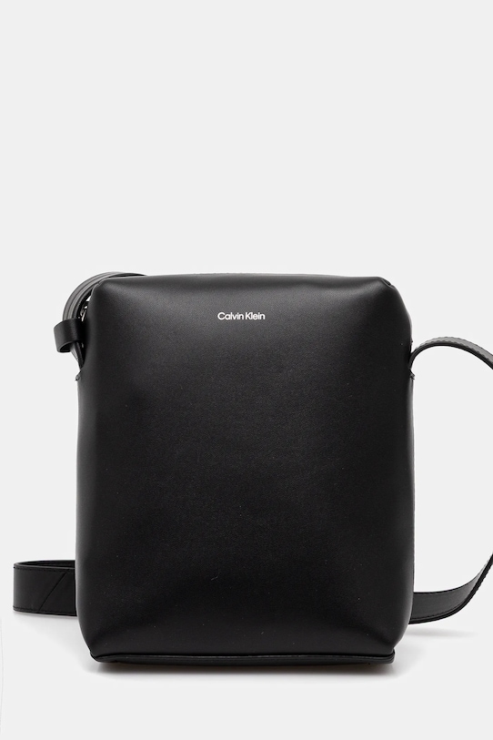 

Кожаная сумка Calvin Klein, черный