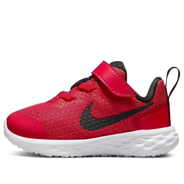 

Революция кроссовок 6 Nike, красный