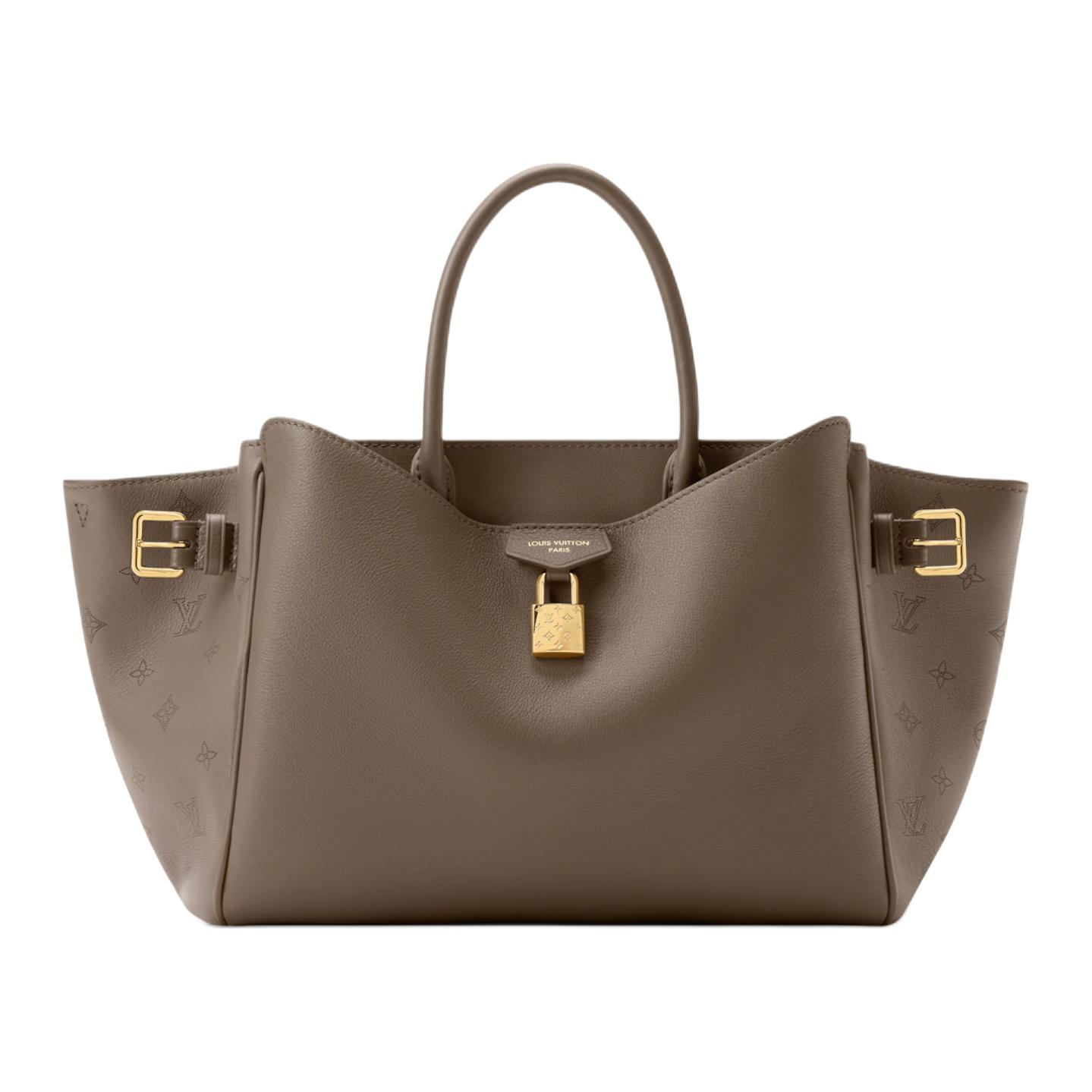 

Вендом кожаная сумка через плечо маленькая женская тауп LOUIS VUITTON, gift set(basic set+box+shopping bag)