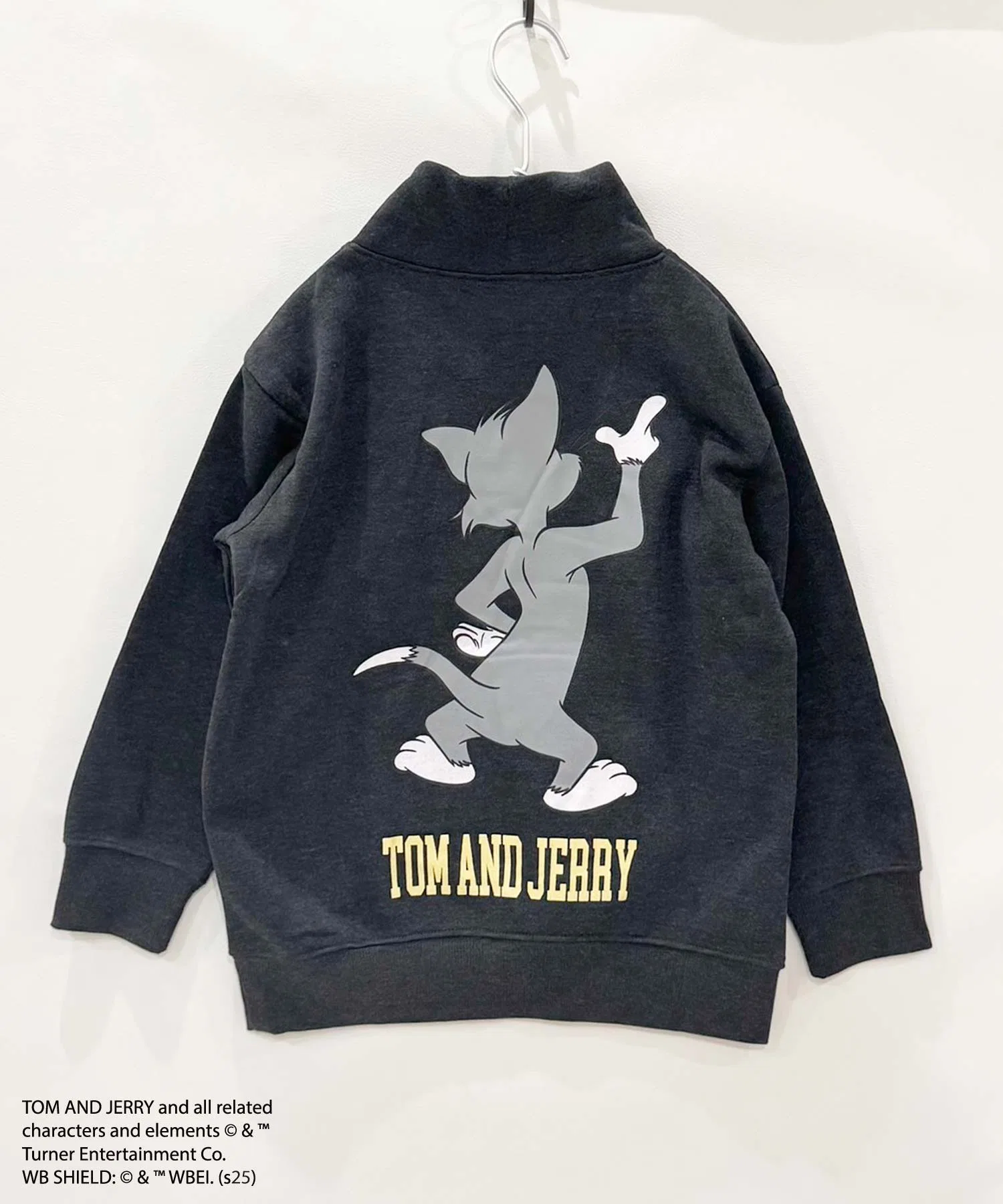 Детская толстовка TOM&JERRY с флисовой подкладкой и высоким воротником, свободного кроя.
