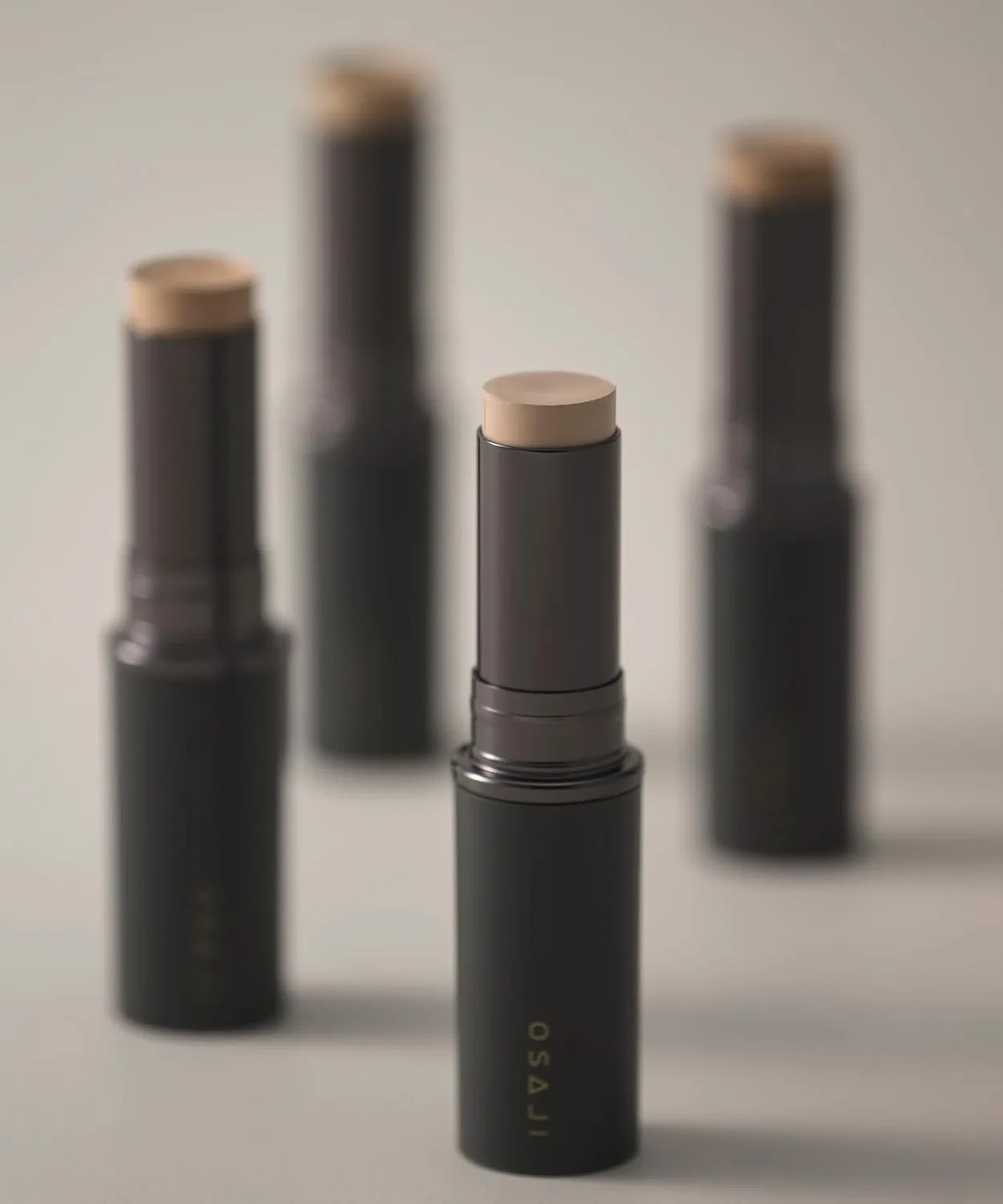 Стик-основа для макияжа Osaji Nuance Skin Sketch Foundation, 6 г, оттенок 4 — фото 2