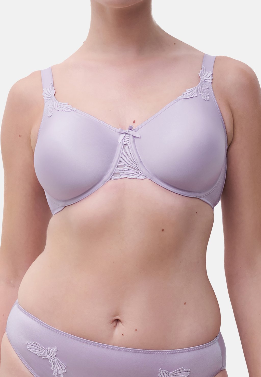 

Бюстгальтер на косточках COVERING MOLDED BRA Chantelle, сиреневый