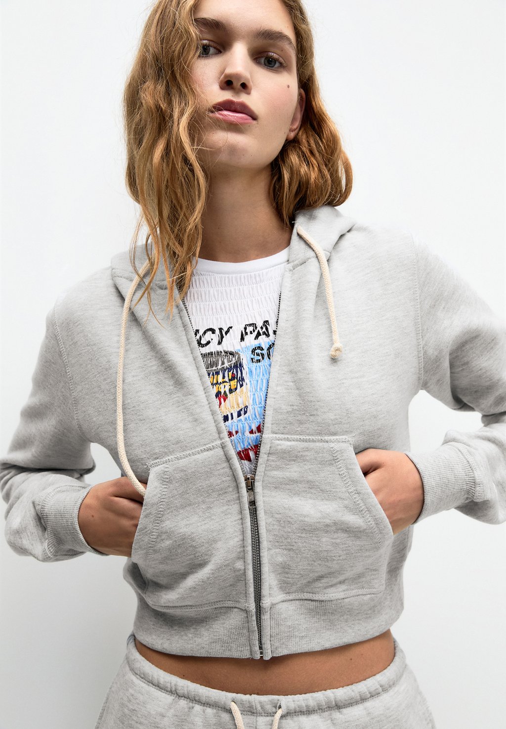 

Толстовка на молнии HOODIE PULL&BEAR, серый