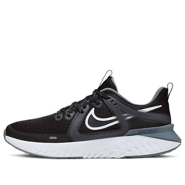 

Кроссовки легенда реагировать 2 Nike, черный