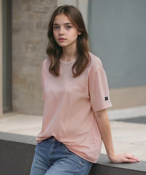 

Футболка хлопковая однотонная с коротким рукавом и эмблемой, стандартный крой NEWTRAL, светло-розовый