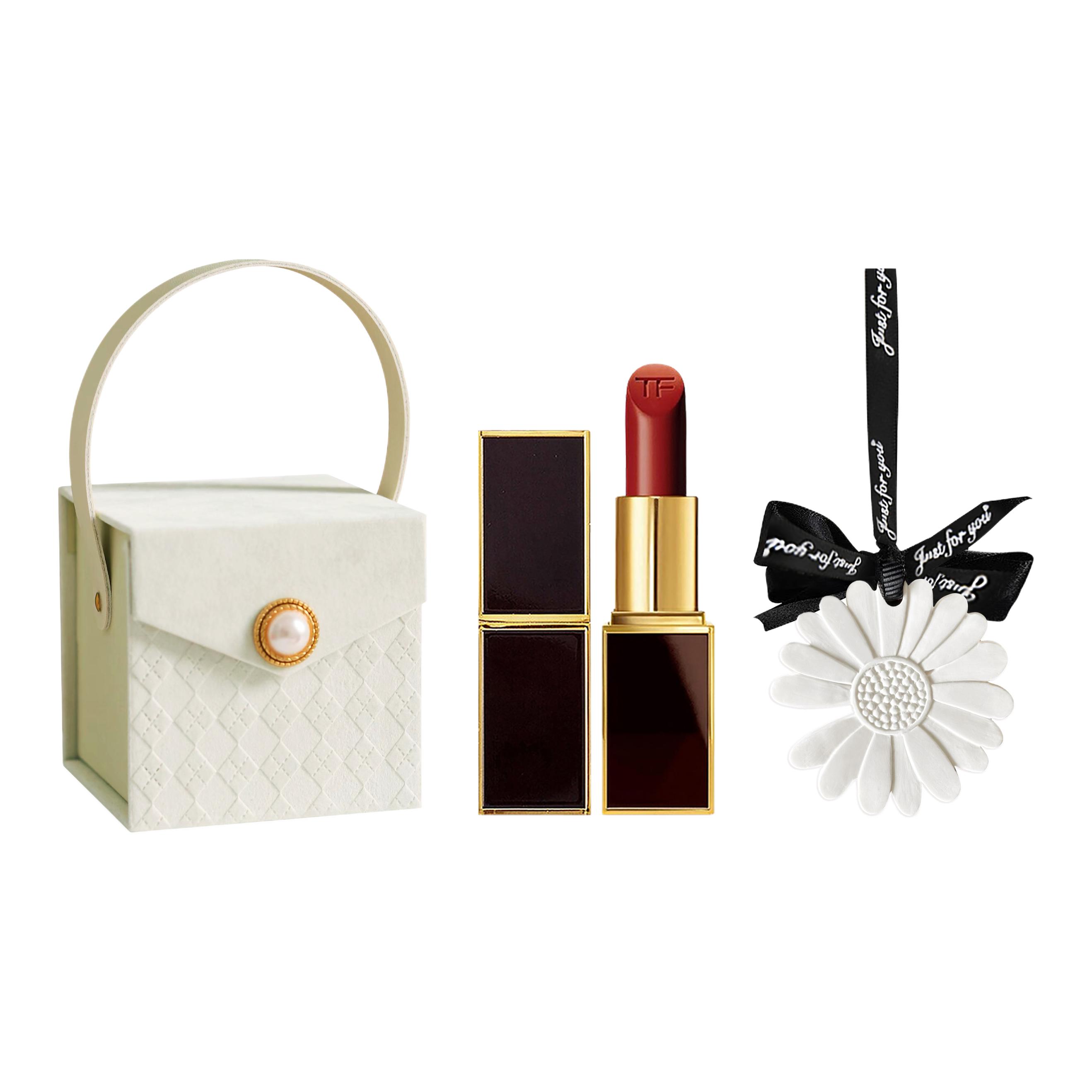 

Набор пробников помады Black Angel Box помада атласный блеск легко растушевывается тон SAINT LAURENT, TF 16 Scarlett красный (1g)+Small Daisy Aromatherapy+Diamondlia Box