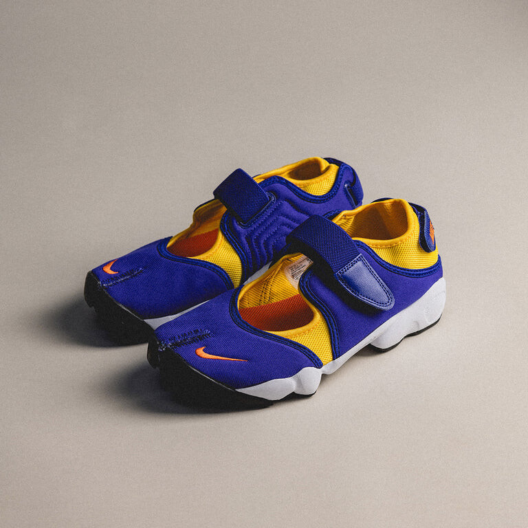 

Кроссовки Wmns Air Rift Breath Nike, оранжевый