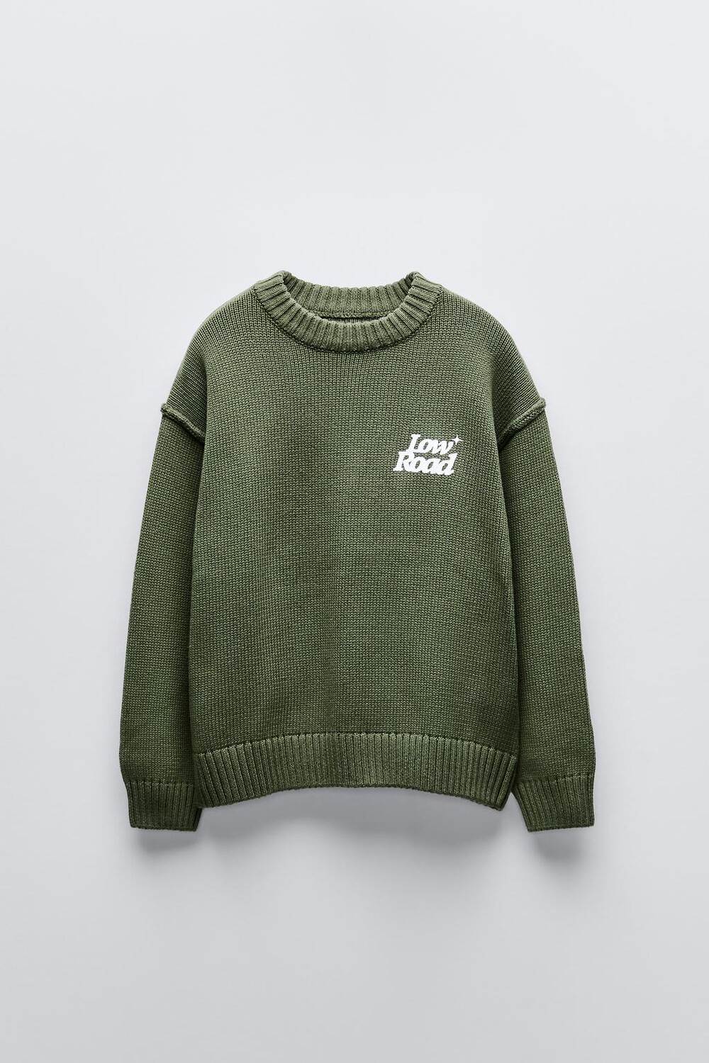 

Свитер с лозунговым принтом ZARA, зеленый