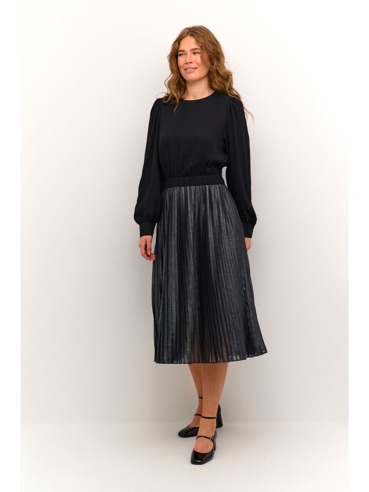 

CULTURE Трикотажное платье CUcarly свободного кроя, цвет серебристый металлик