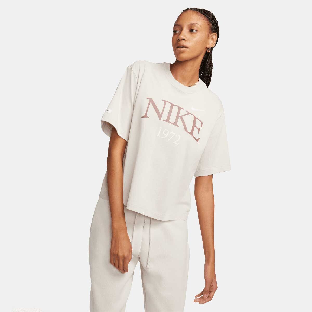 

Футболка W Classics Boxy T-Shirt Nike, цвет Braun