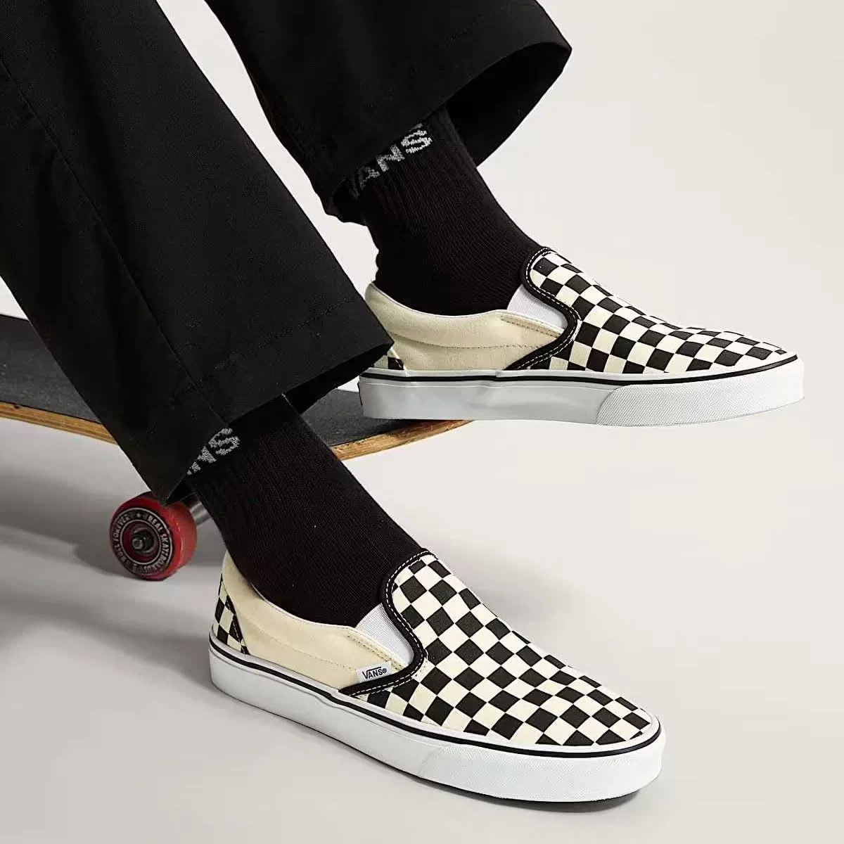 Кроссовки Vans унисекс для взрослых, Blk Whtchckerboard Wht — фото 3