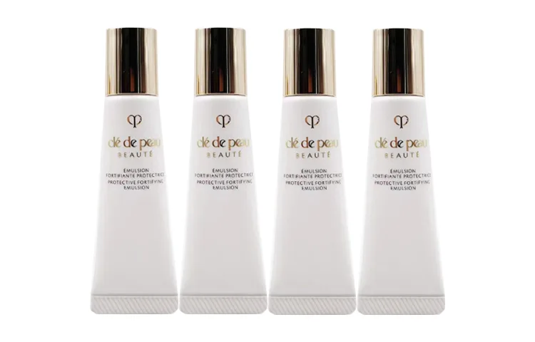Clé De Peau Beauté Эссенс лосьон-сыворотка увлажняющая освежающая, образец 12 мл*2, 12ml*3 — фото 3