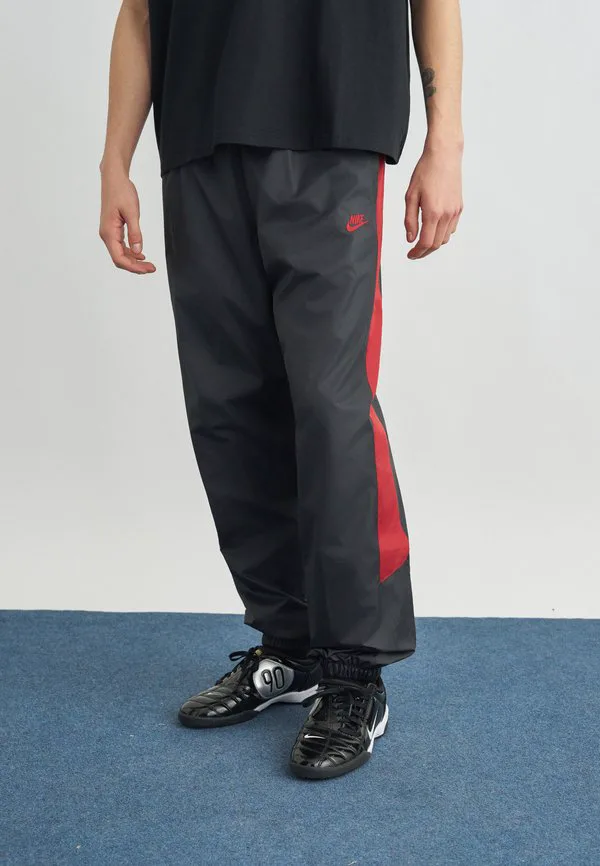Брюки от спортивного костюма Nike Sportswear, Black/Team Crimson