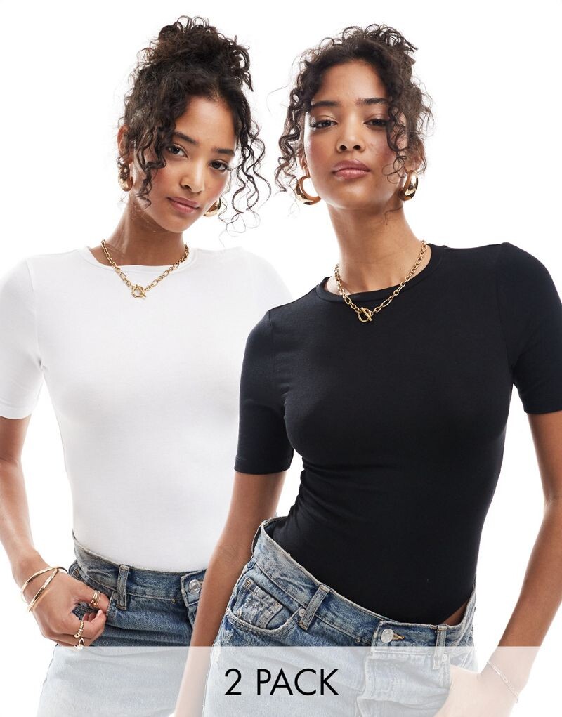 

Набор из 2 черно-белых боди скинни ASOS DESIGN