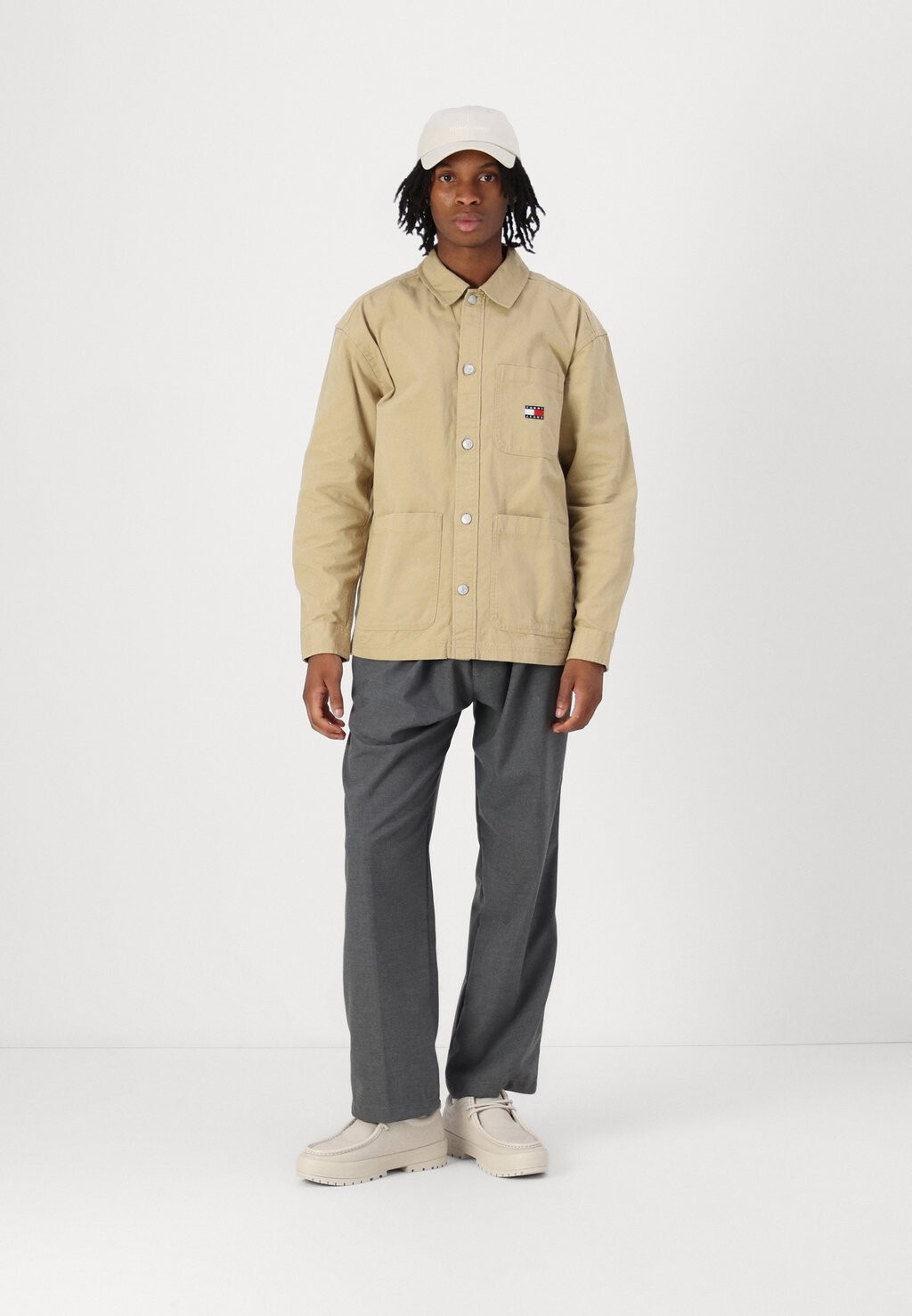 

Летняя куртка ESSENTIAL OVERSHIRT Tommy Jeans, бежевый