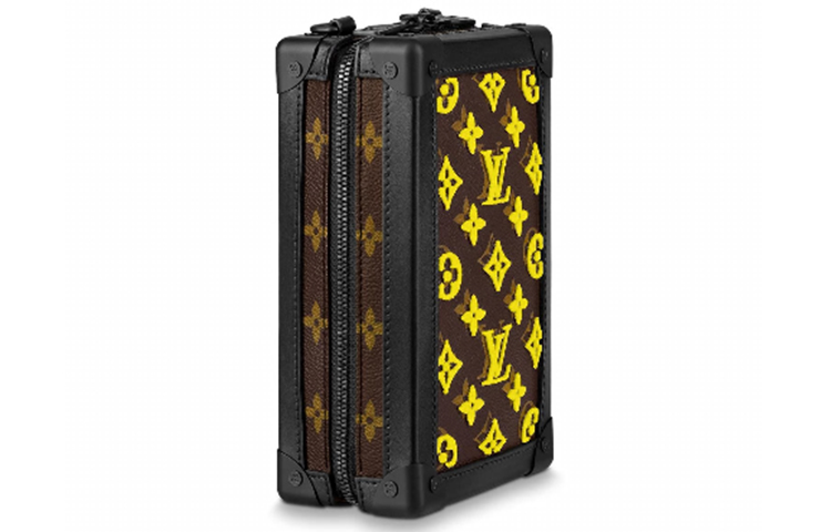 LOUIS VUITTON Вертикальный мягкий багаж с монограммой и текстурной отделкой желтый — фото 3