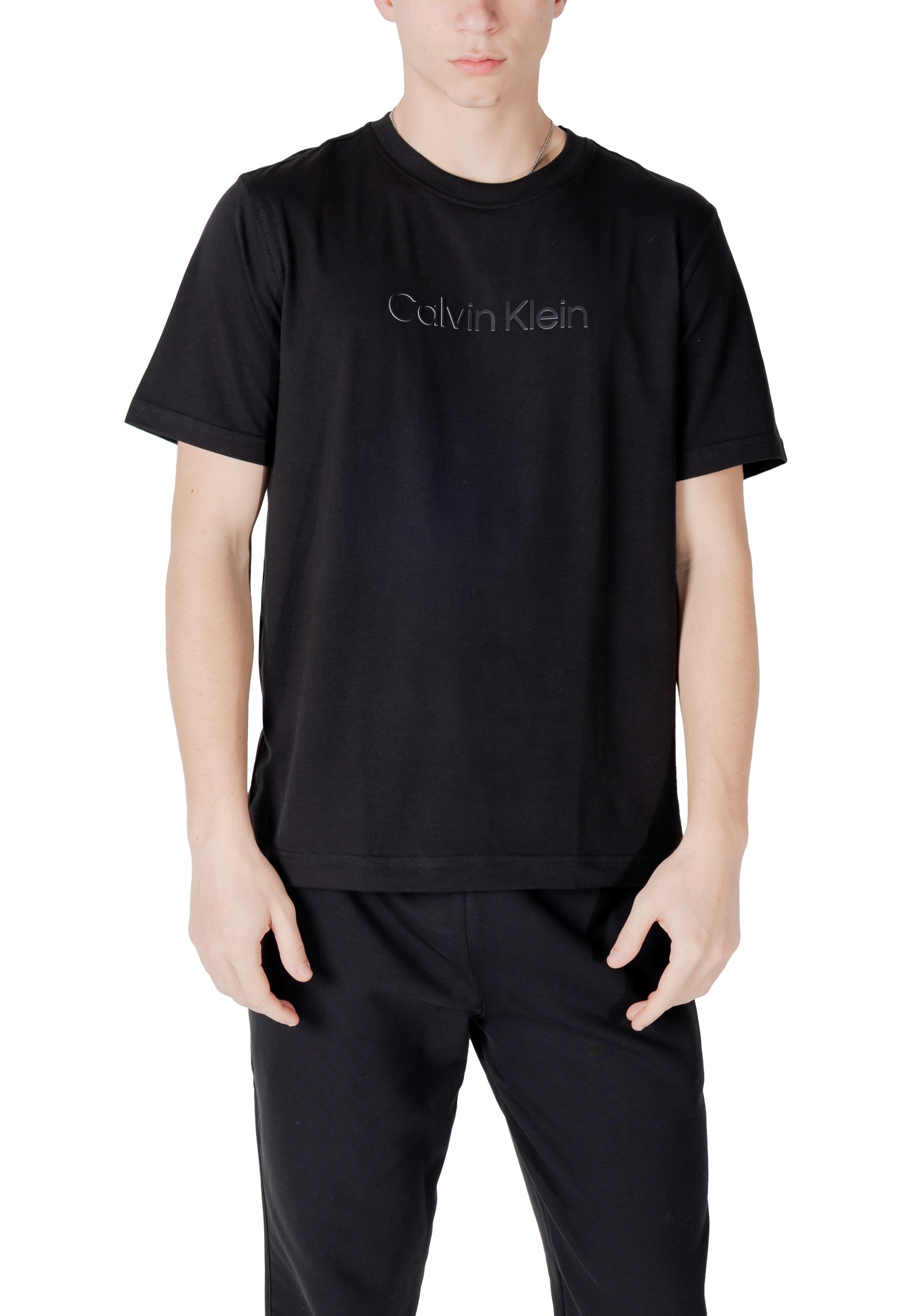 

Футболки Calvin Klein, черный