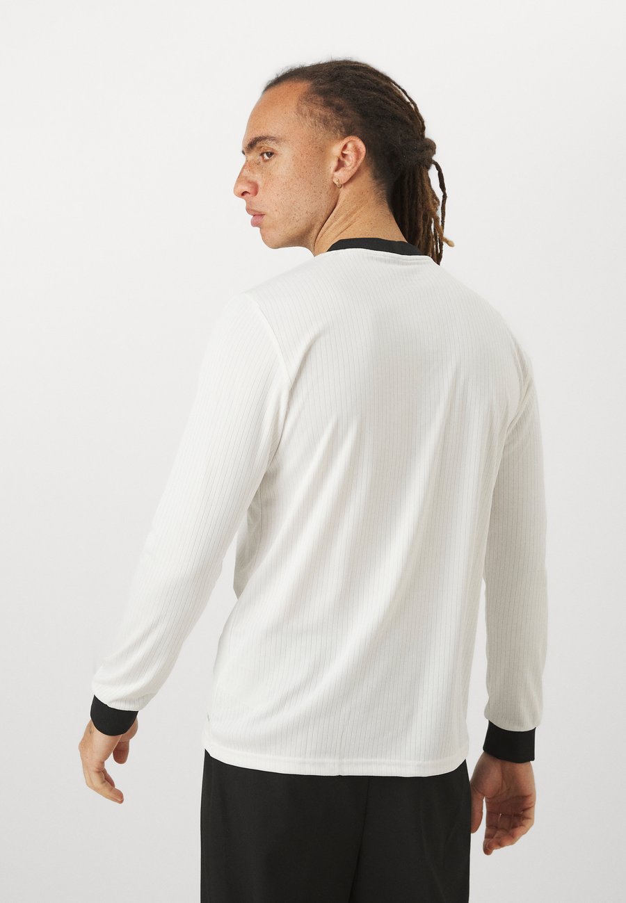 Топ Adidas Originals DEUTSCHLAND DFB 125 ANNIVERSARY JERSEY LONGSLEEVE, Cloud White/Black/Off-White — фото 4