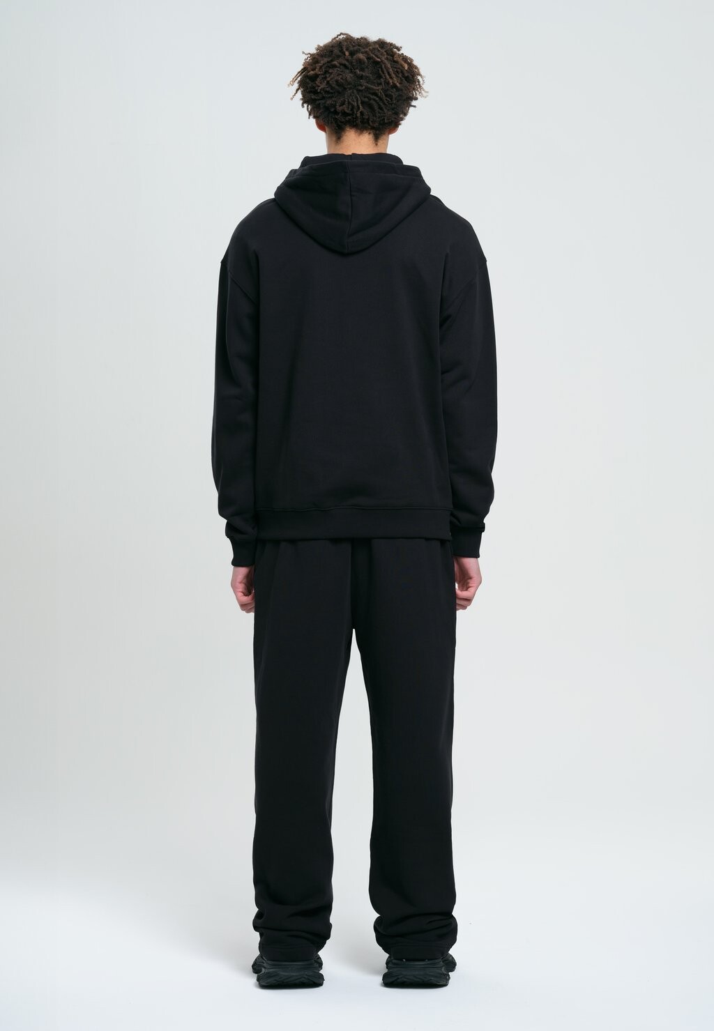 

Толстовка MOTORS HOODIE LOW LIGHTS STUDIOS®, черный
