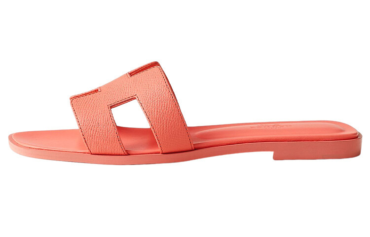 

Сандалии Hermès Oran Joey Epsom Calfskin, оранжевый
