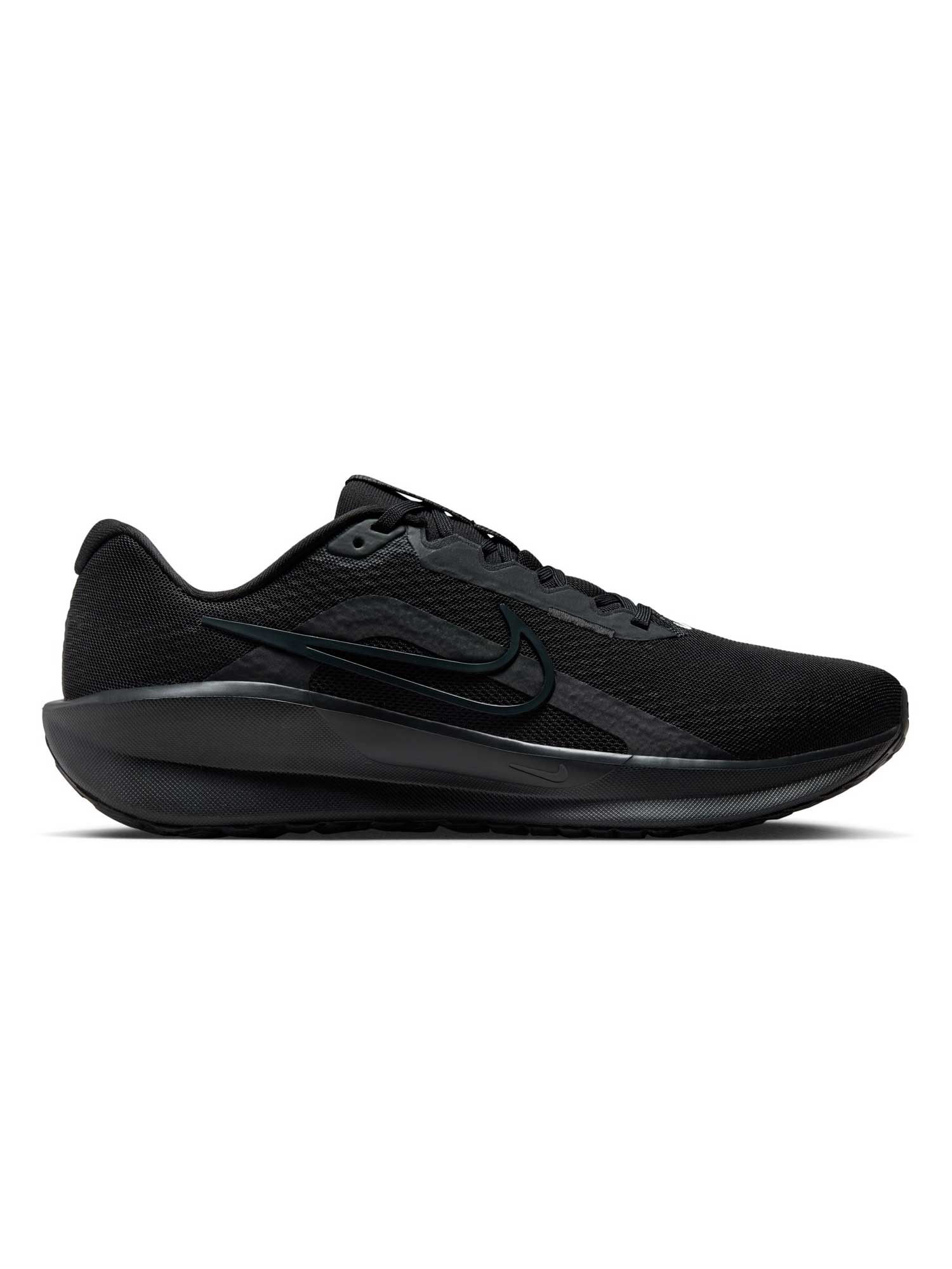 

Кроссовки Nike DOWNSHIFTER 13, черный