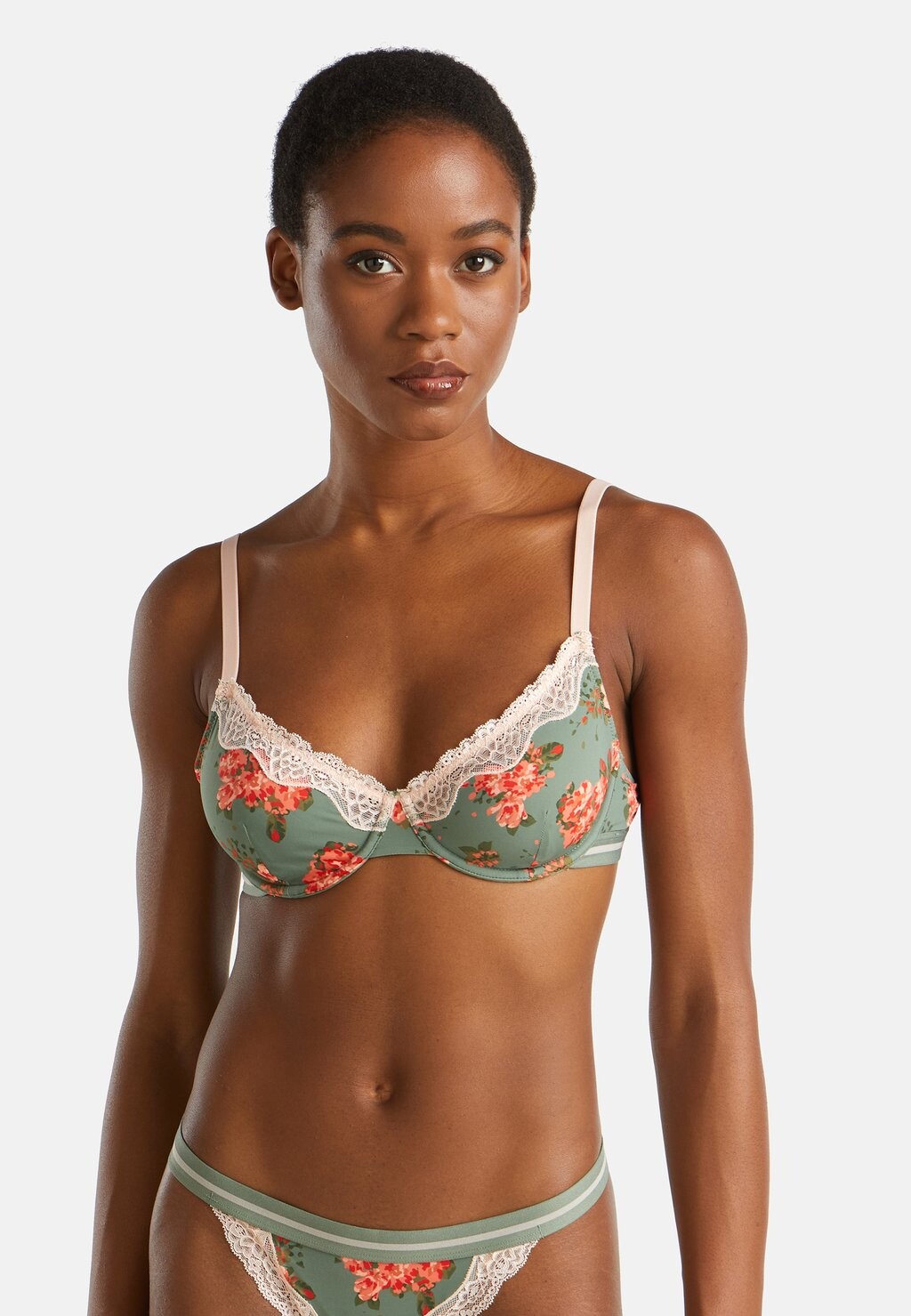 

Бюстгальтер на косточках CHARMEUSE WITH FLORAL PRINT United Colors of Benetton, зеленый