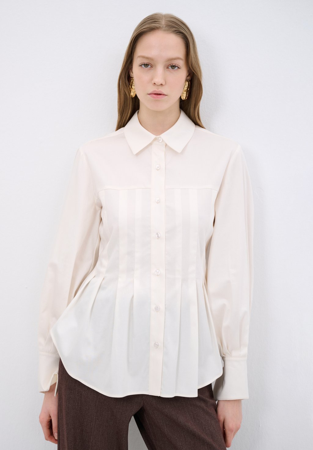 

Блузка на пуговицах WITH STITCHING DETAILS adL, белый