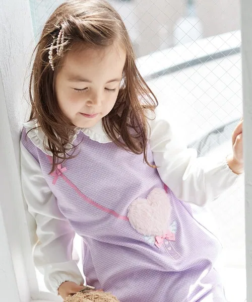 Детское платье Biquette Club в клетку с воротником и меховым декором фиолетовое
