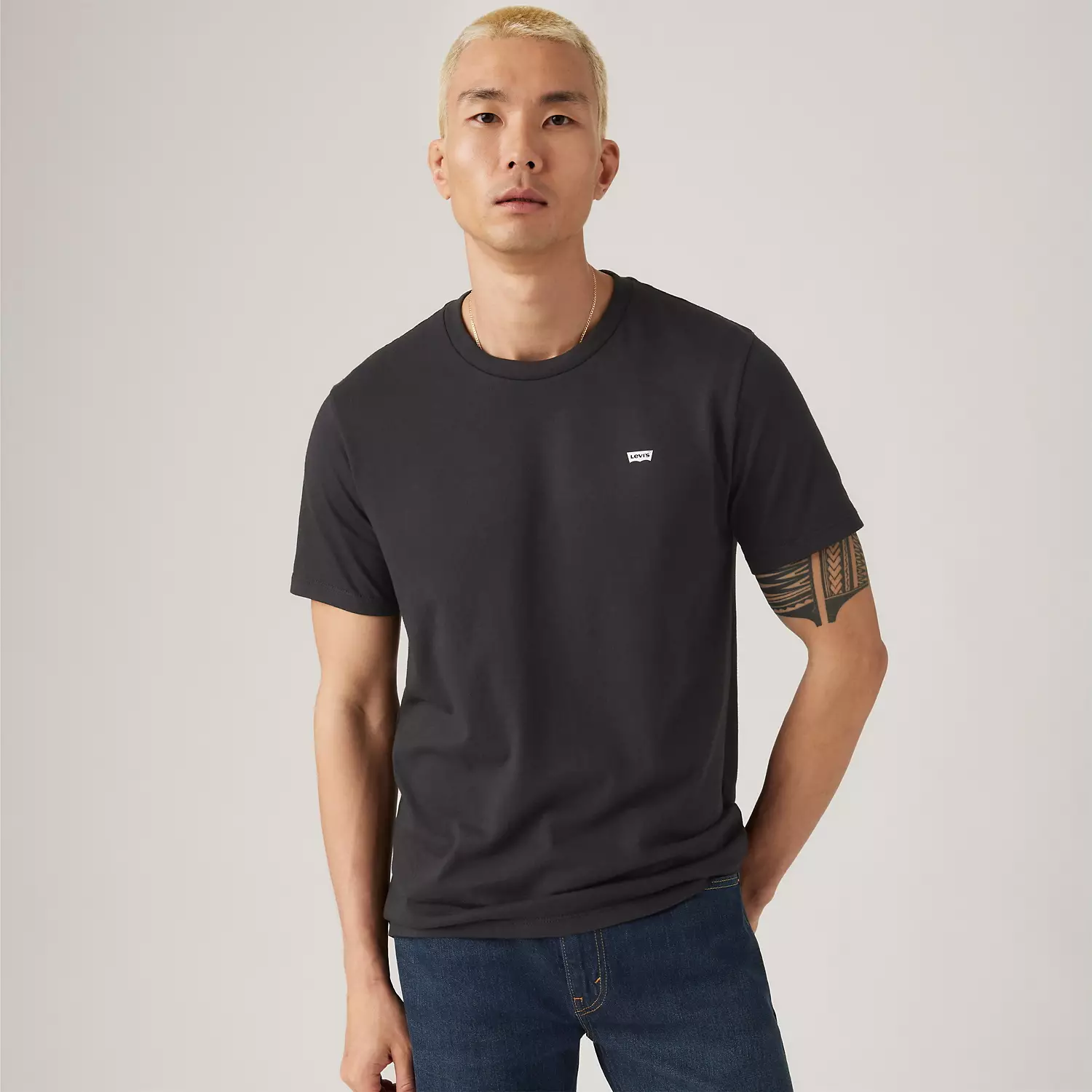

Футболка Tech Levi's, цвет Mineral Black - Black