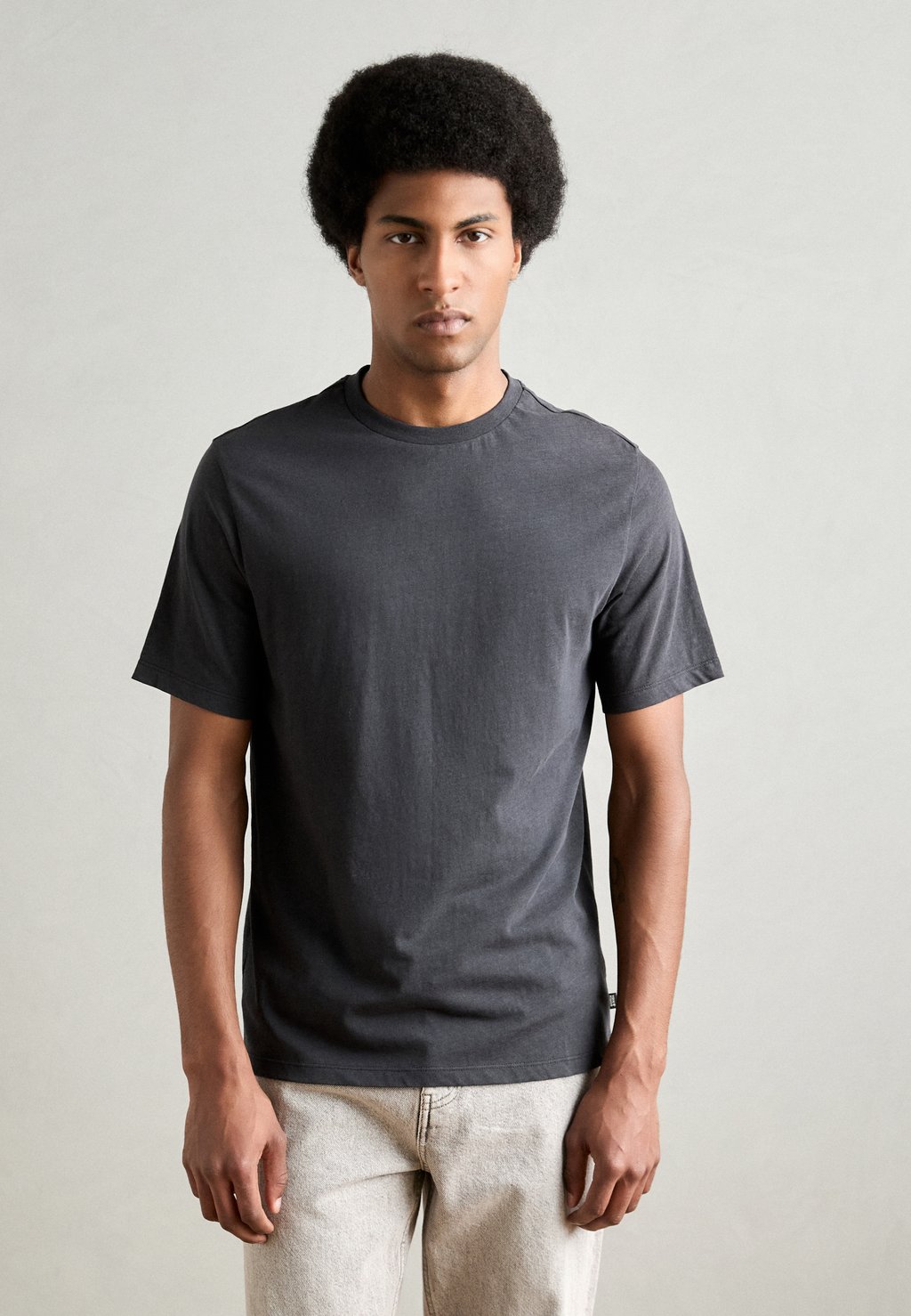 

Базовая футболка REGULAR FIT 3 CROSSES Scotch & Soda, Washed Black