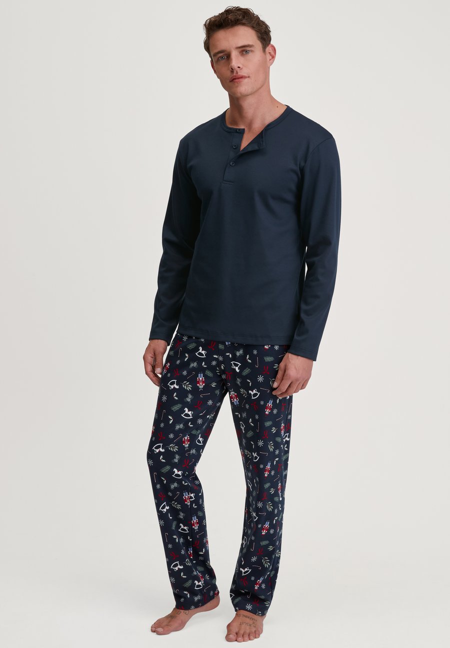 

Пижамный комплект Calida FAMILY FRIENDS LANG SET, Saphir Blue/Dark Blue