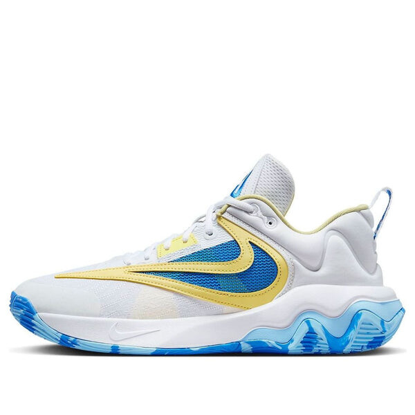 

Кроссовки яннис бессмертие 3 Nike, белый