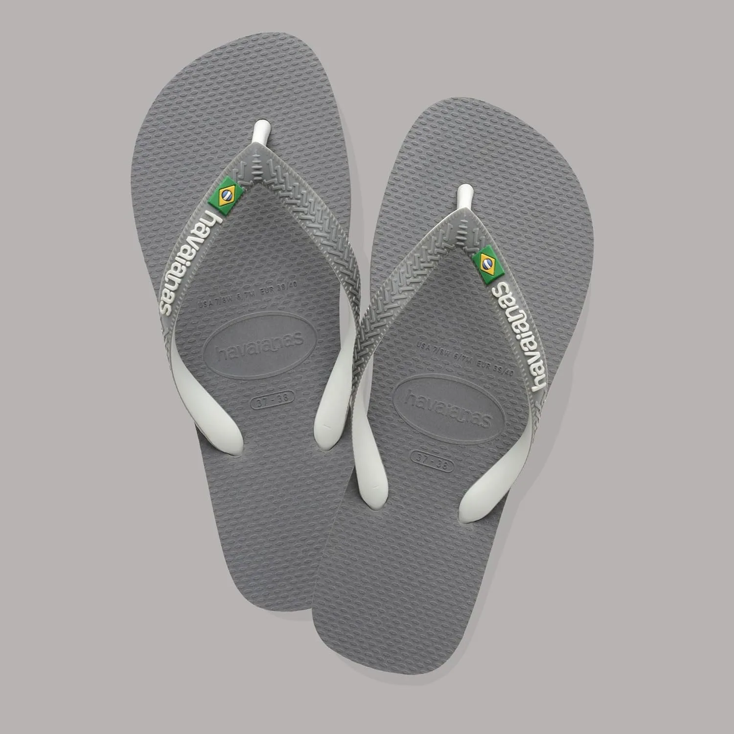 Логотип Havaianas Brasil, культовые, декоративные сандалии ручной работы с ремешками, украшенные бразильским флагом, и низким основанием в красной зоне, унисекс, для взрослых — фото 2