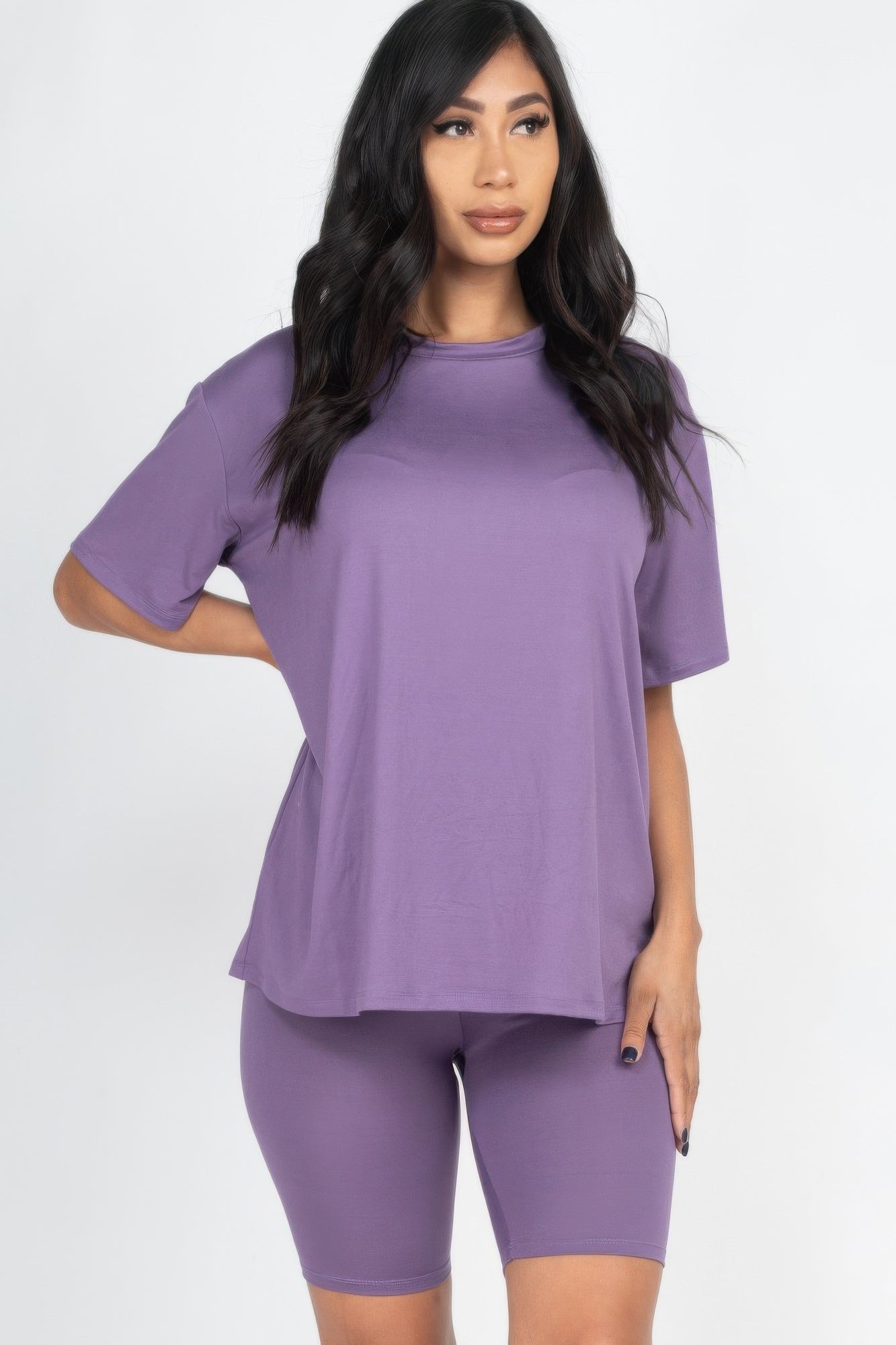 

Женский комплект с просторным топом и велошортами TRUEDAMES, Grape